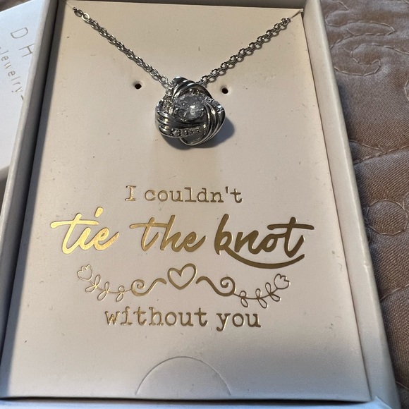 Bridesmaid Jewelry Necklace "I couldn't tie the knot without you" - Picture 3 of 5